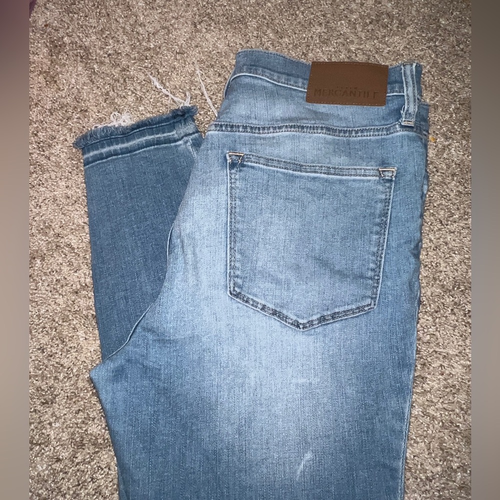 J crew Light Wash Skinny Jean w Distressed Ankle size 30